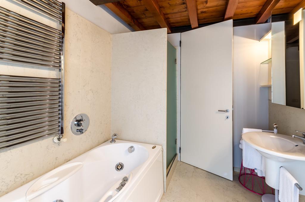 פיאצ'נצה Duomo Guesthouse חדר תמונה