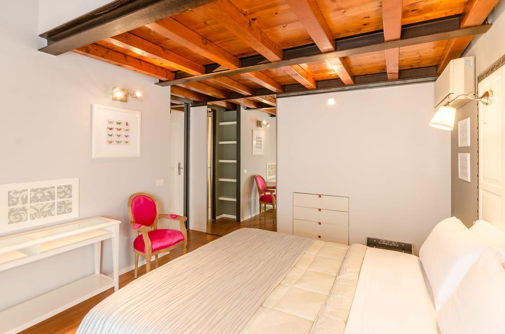 פיאצ'נצה Duomo Guesthouse חדר תמונה